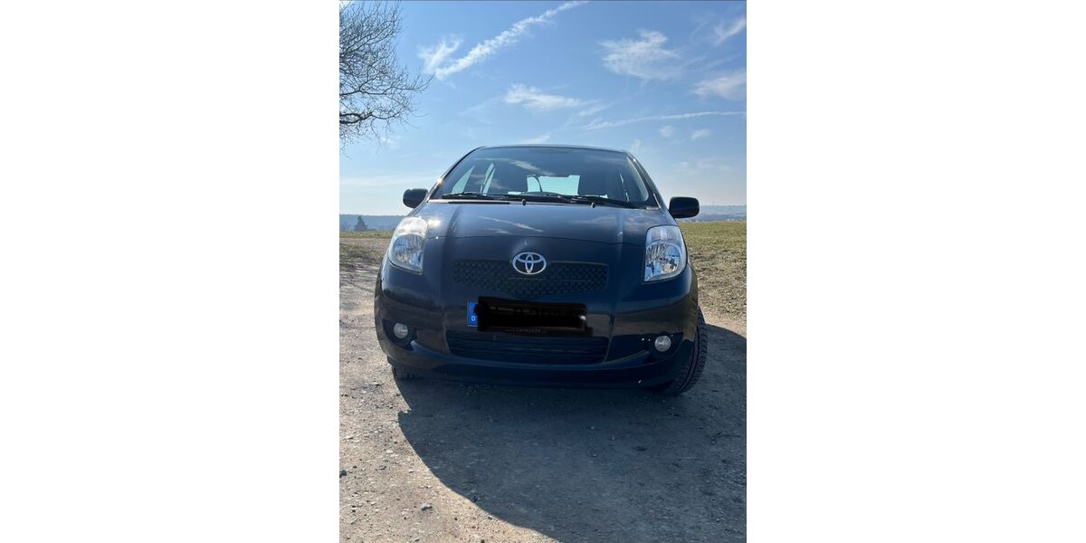 Toyota Yaris 75.000 km 4.600 &euro; Eckental 90542