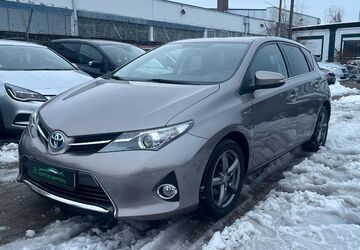 Toyota Auris 65.462 km 12.999 &euro; Nürnberg 90439