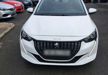 Peugeot 208 64.000 km 15.250 &euro; Nürnberg 90408