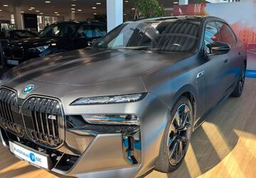 BMW M760 13.427 km 124.700 &euro; Erlangen 91058