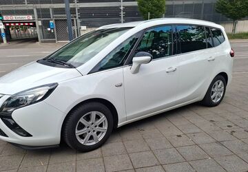 Opel Zafira 88.414 km 8.990 &euro; Nürnberg 90441