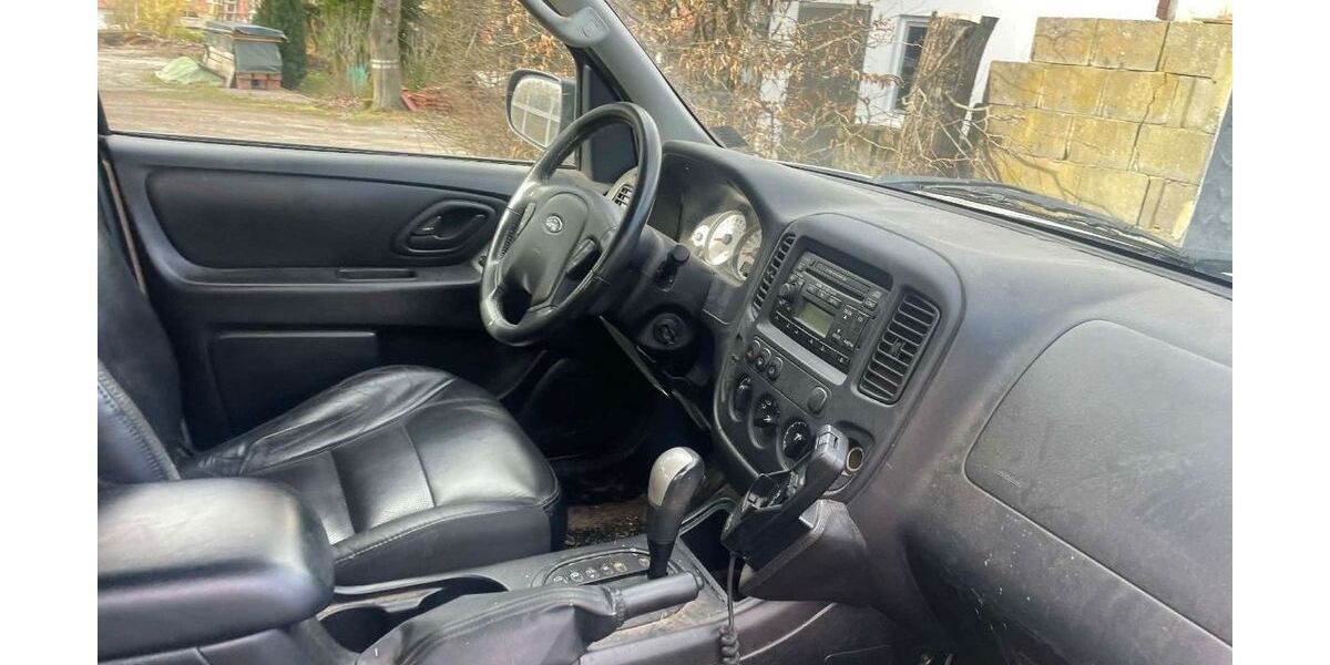 Ford Maverick 98.000 km 1.450 &euro; Nürnberg 90443