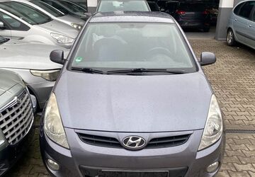 Hyundai i20 211.000 km 1.400 &euro; Fürth 90763