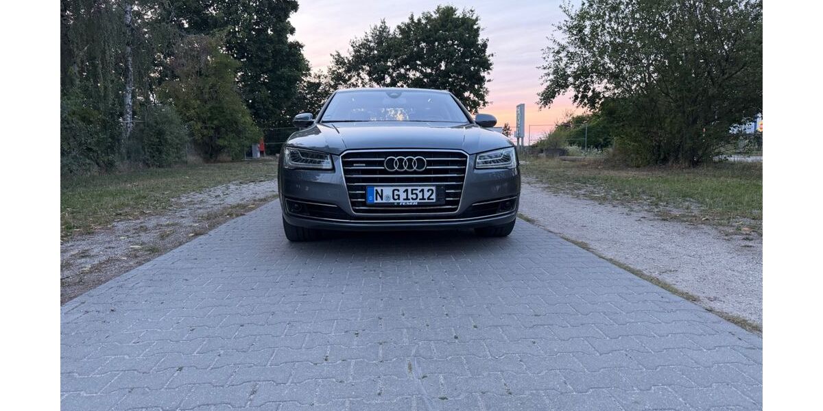 Audi A8 241.000 km 21.900 &euro; Nürnberg 90425