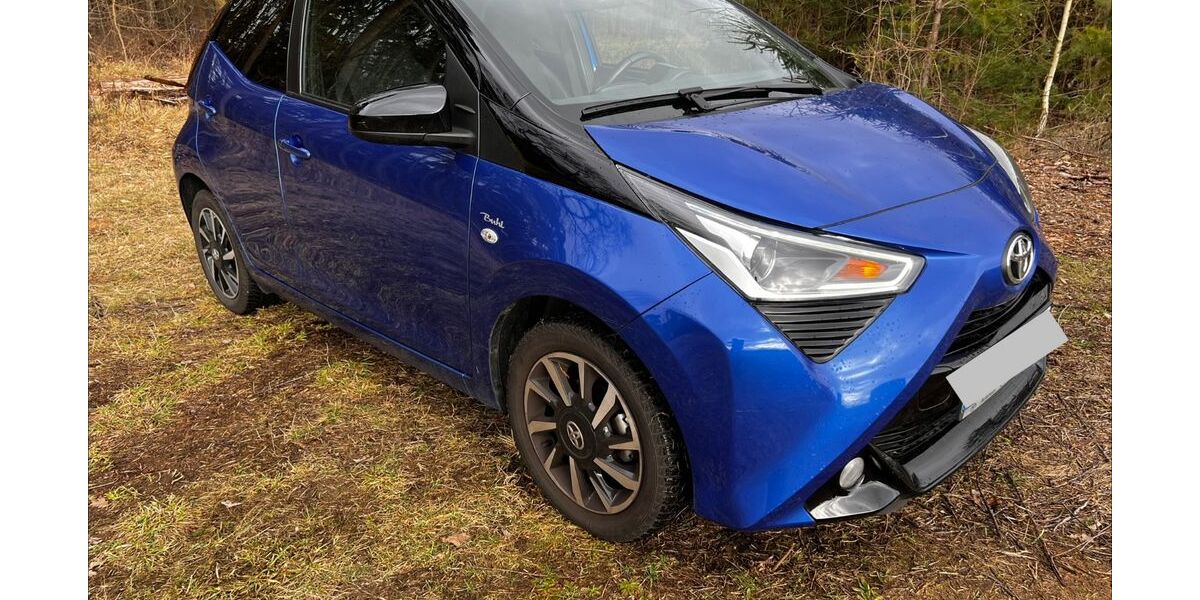 Toyota Aygo (X) 22.700 km 10.900 &euro; Nürnberg 90455