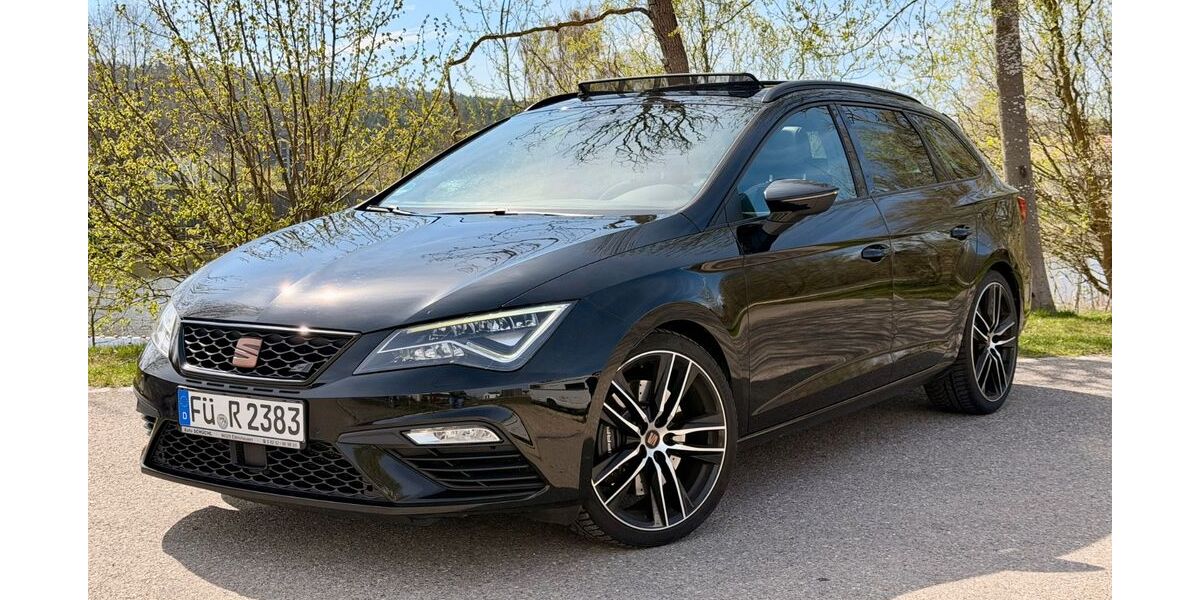 Seat Leon 82.700 km 24.780 &euro; Abenberg 91183