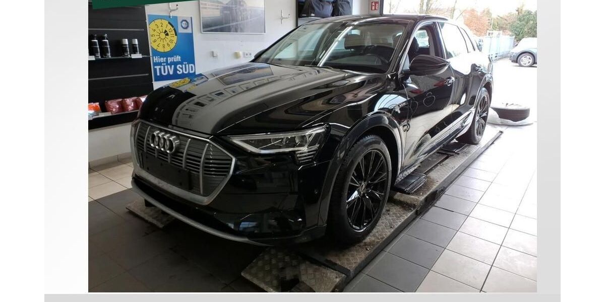 Audi e-tron 36.300 km 29.940 &euro; Forchheim 91301