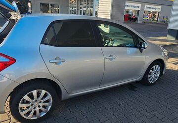 Toyota Auris 264.000 km 5.400 &euro; Nürnberg 90443