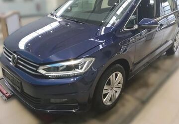 VW Touran 65.417 km 27.680 &euro; Fürth 90763