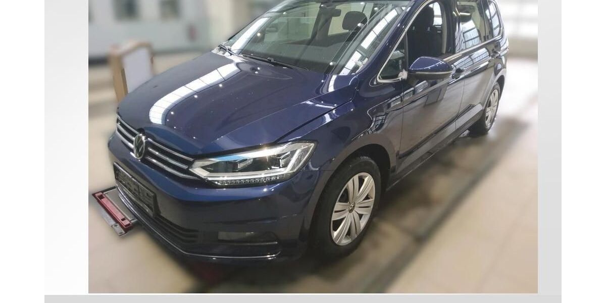 VW Touran 65.417 km 27.680 &euro; Fürth 90763