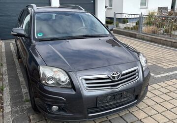 Toyota Avensis 236.700 km 2.550 &euro; Hemhofen 91334