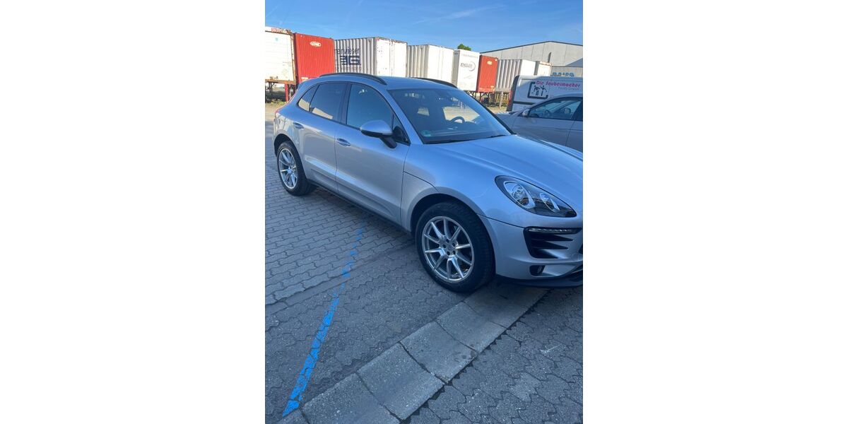 Porsche Macan 20.000 km 49.300 &euro; Erlangen 91058