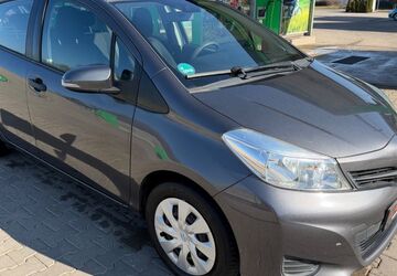 Toyota Yaris 298.000 km 3.790 &euro; Dietenhofen 90599