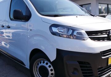 Opel Vivaro 118.000 km 19.999 &euro; Fürth 90763