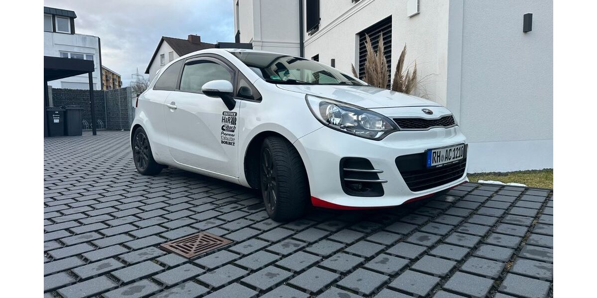 Kia Rio 122.000 km 7.450 &euro; Wendelstein 90530