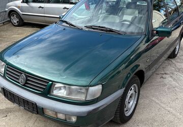 VW Passat 174.180 km 2.350 &euro; Nürnberg 90427
