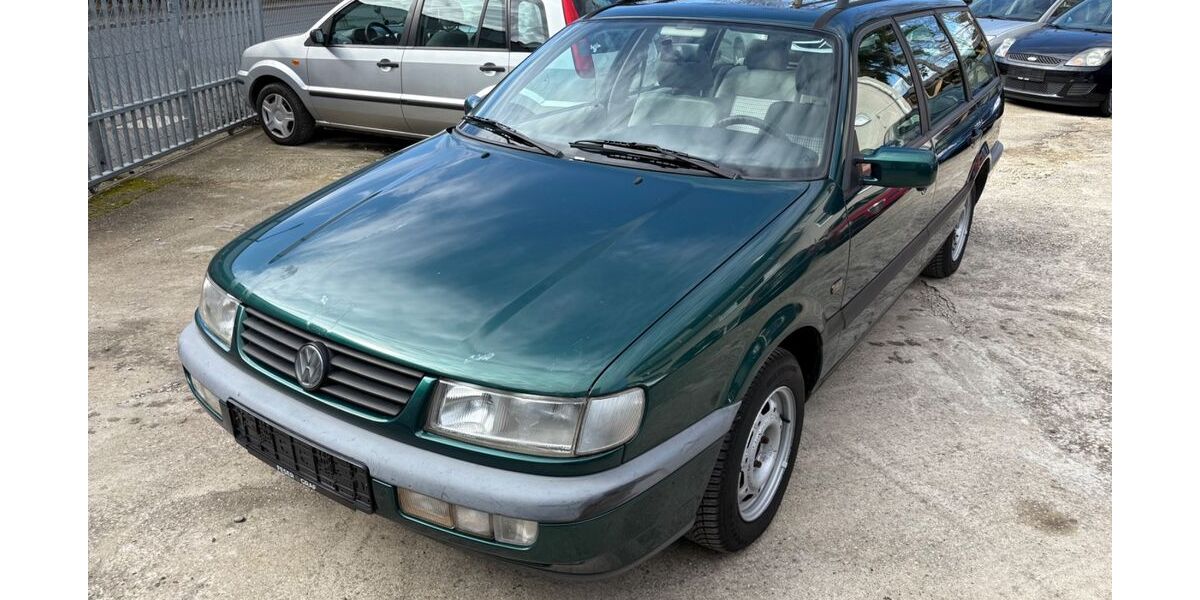 VW Passat 174.180 km 2.350 &euro; Nürnberg 90427
