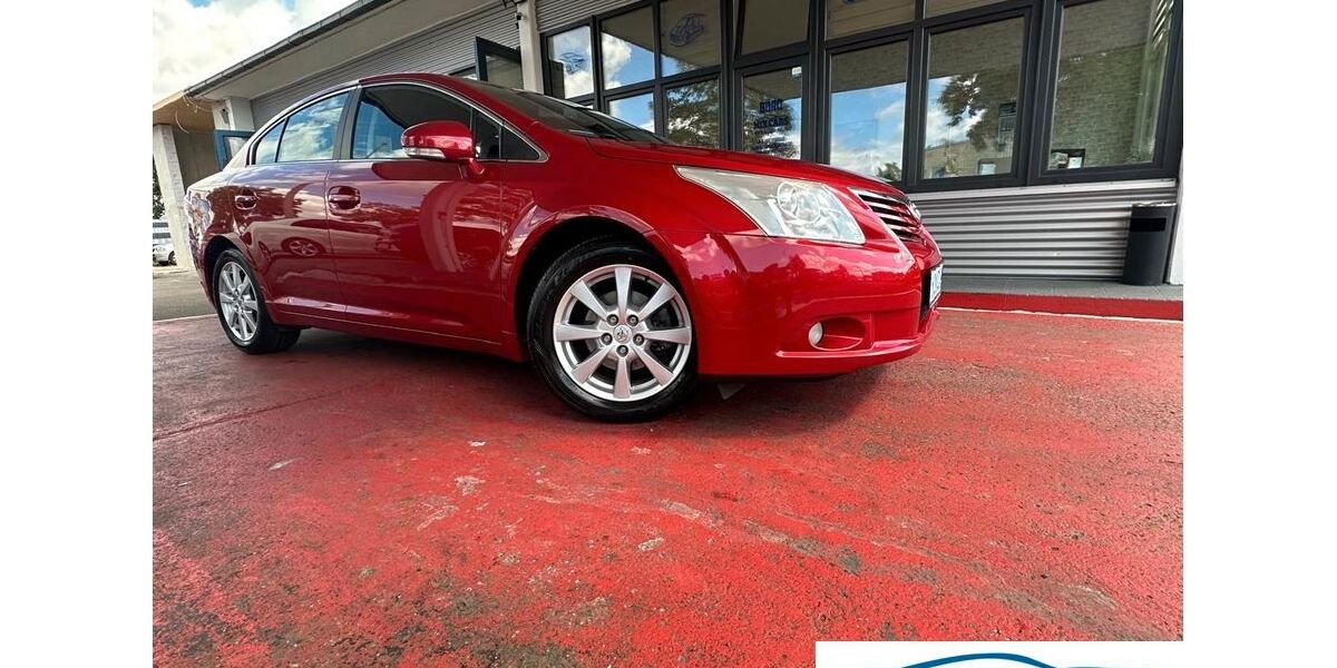 Toyota Avensis 106.142 km 8.470 &euro; Fürth 90763