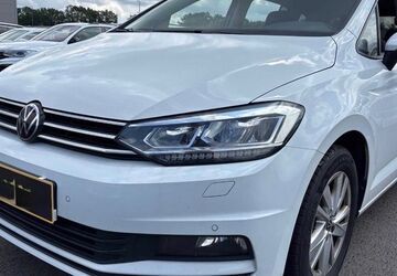 VW Touran 224.568 km 15.700 &euro; Nürnberg 90441