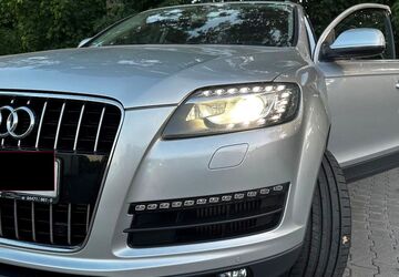 Audi Q7 208.000 km 18.900 &euro; Nürnberg 90431