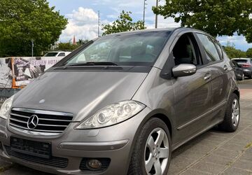 Mercedes-Benz A 180 226.000 km 1.690 &euro; Nürnberg 90431