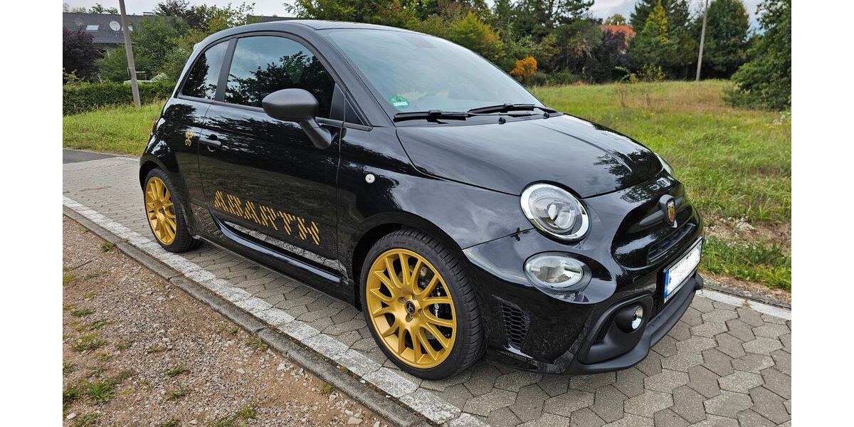 Abarth 695 3.000 km 31.500 &euro; Uttenreuth 91080