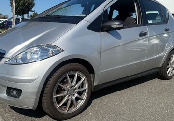 Mercedes-Benz A 150 136.950 km 2.350 &euro; Fürth 90763