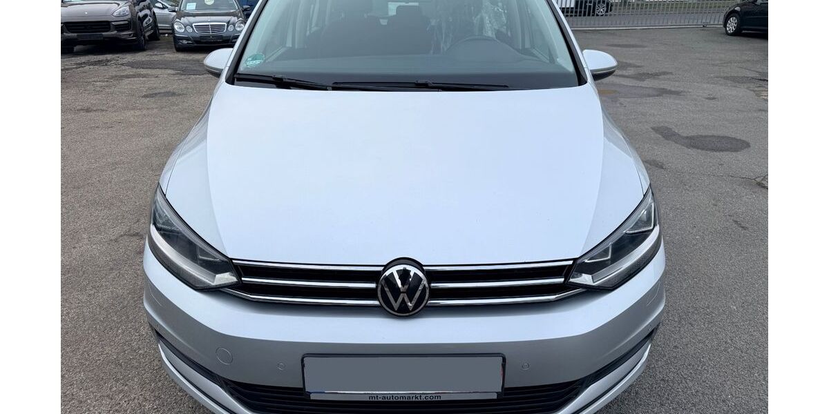 VW Touran 143.700 km 18.100 &euro; Nürnberg 90441