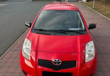 Toyota Yaris 155.000 km 2.600 &euro; Nürnberg 90439