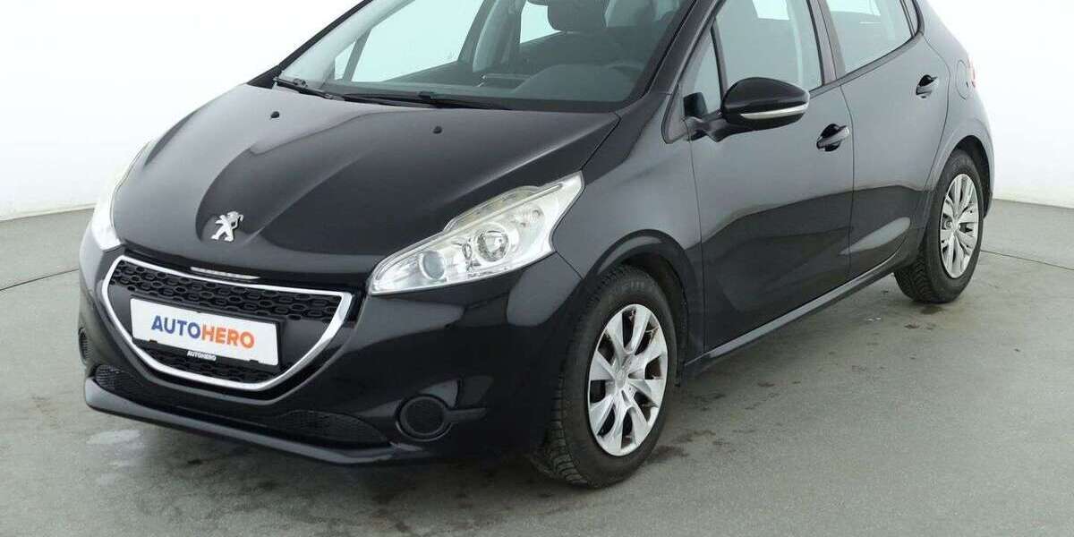 Peugeot 208 102.714 km 7.810 &euro; Nürnberg 90441