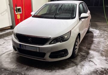 Peugeot 308 101.800 km 10.500 &euro; Nürnberg 90419