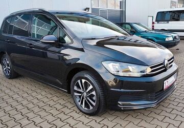 VW Touran 106.000 km 22.600 &euro; Fürth 90763