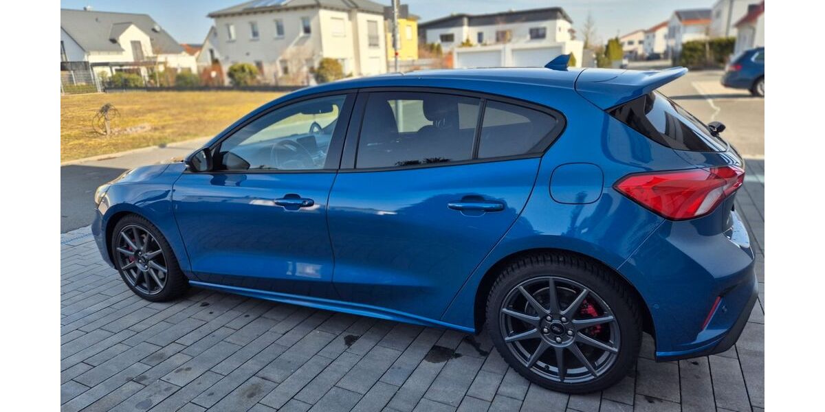 Ford Focus 79.500 km 18.700 &euro; Langenzenn 90579