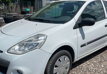 Renault Clio 107.000 km 2.000 &euro; Nürnberg 90427