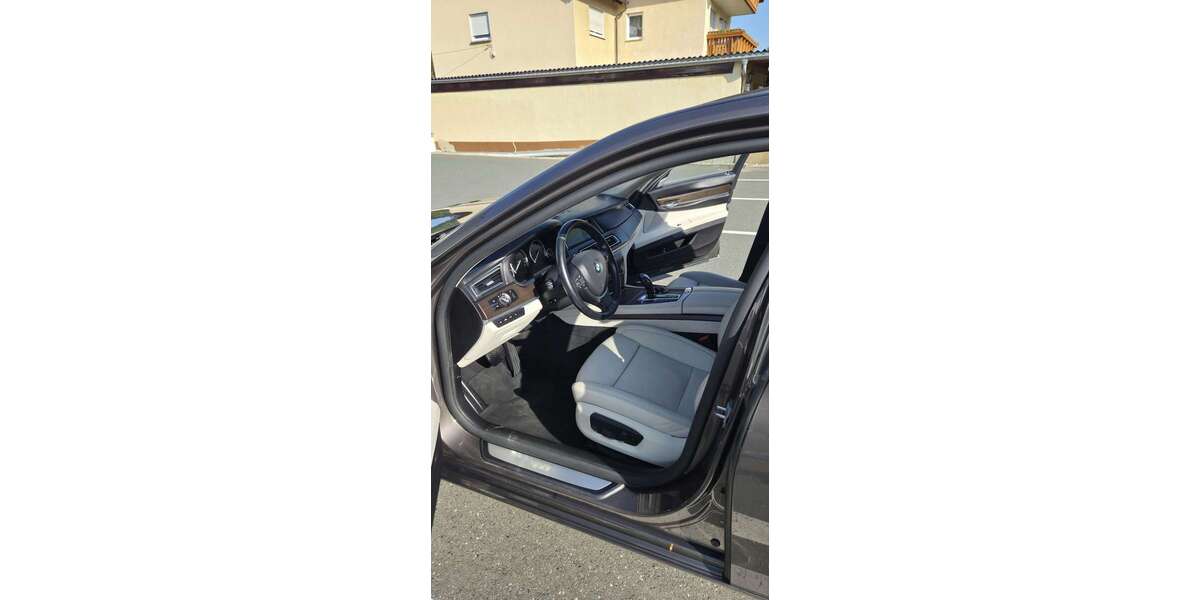 BMW 750 185.000 km 16.500 &euro; Nürnberg 90402