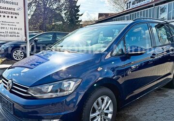 VW Touran 268.400 km 8.400 &euro; Nürnberg 90431