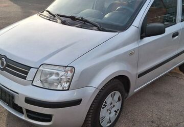 Fiat Panda 133.821 km 2.470 &euro; Fürth 90763