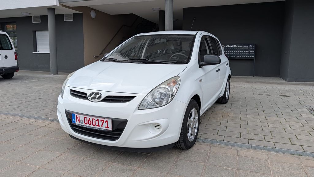 Hyundai i20 173.000 km 2.000 &euro; Nürnberg 90439