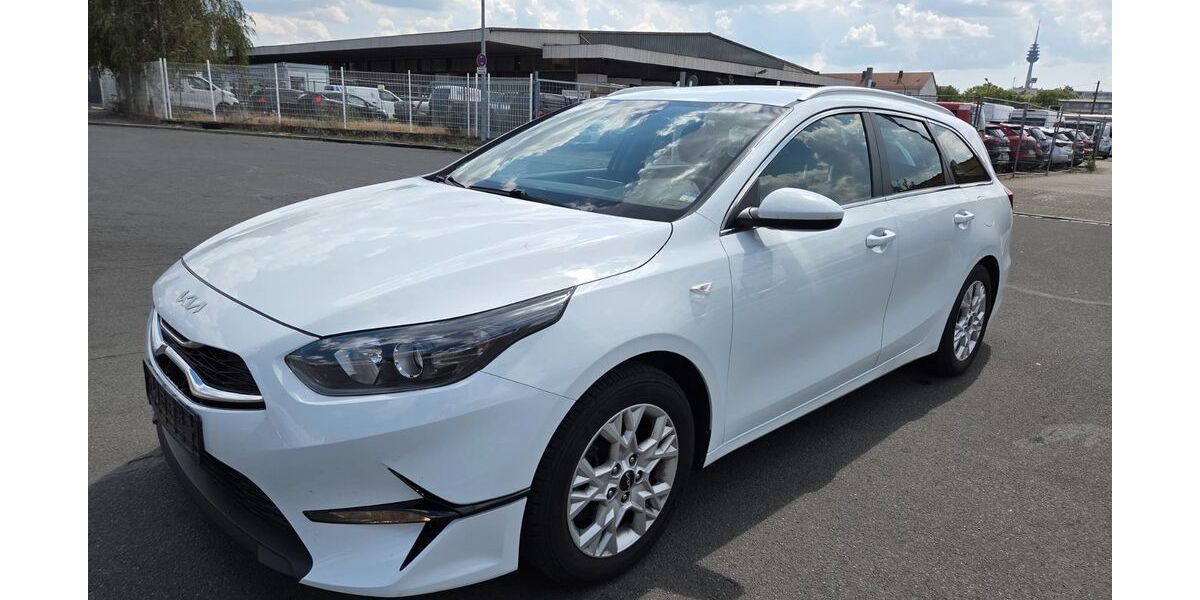 Kia ceed Sportswagon 131.000 km 10.900 &euro; Nürnberg 90439