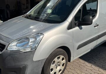 Peugeot Partner 152.000 km 6.350 &euro; Nürnberg 90453