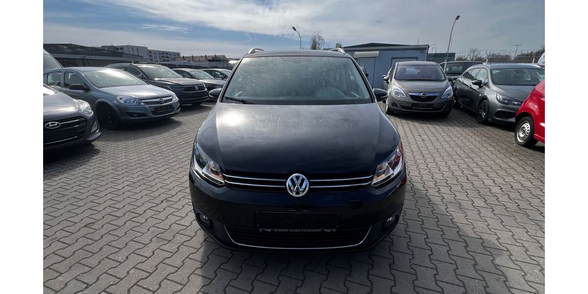 VW Touran 230.000 km 3.600 &euro; Nürnberg 90439