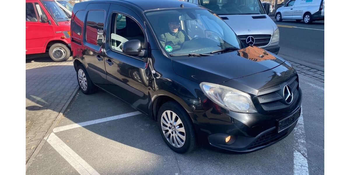 Mercedes-Benz Citan 261.000 km 4.390 &euro; Fürth 90763