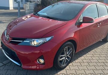 Toyota Auris 83.500 km 11.450 &euro; Fürth 90763