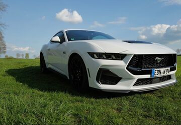 Ford Mustang 23.500 km 51.990 &euro; Nürnberg 90475