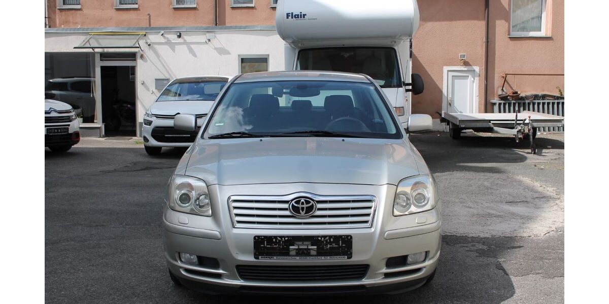 Toyota Avensis 46.400 km 5.950 &euro; Nürnberg 90443