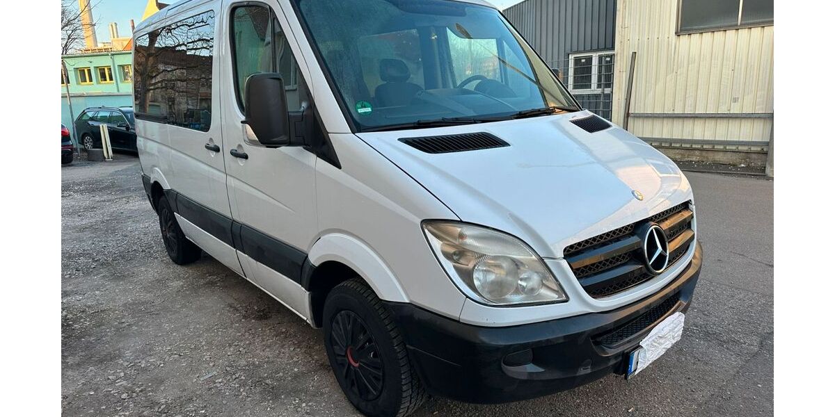 Mercedes-Benz Sprinter 198.000 km 5.300 &euro; Nürnberger 90478