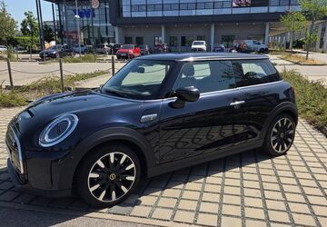 Mini Cooper SE 11.000 km 22.999 &euro; Nürnberg 90419