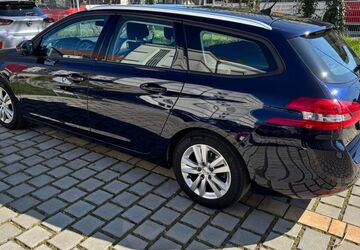 Peugeot 308 64.000 km 11.000 &euro; Nürnberg 90441