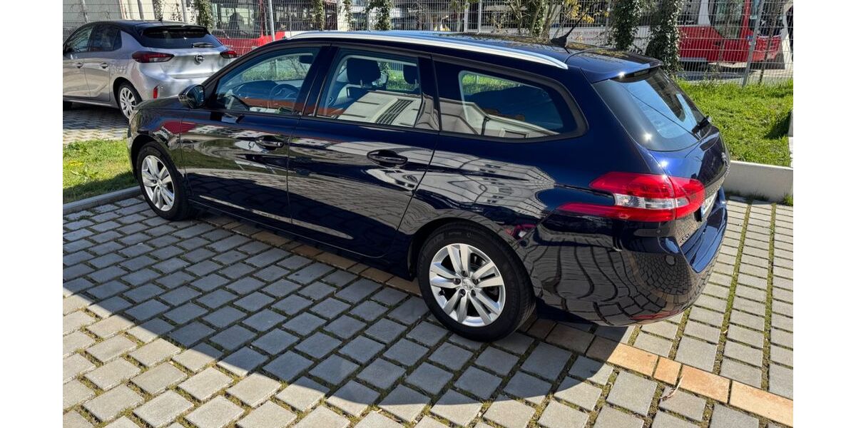Peugeot 308 64.000 km 11.000 &euro; Nürnberg 90441