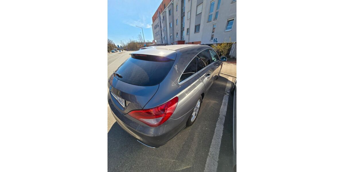 Mercedes-Benz CLA 200 Shooting Brake 112.000 km 15.300 &euro; Fürth 90765